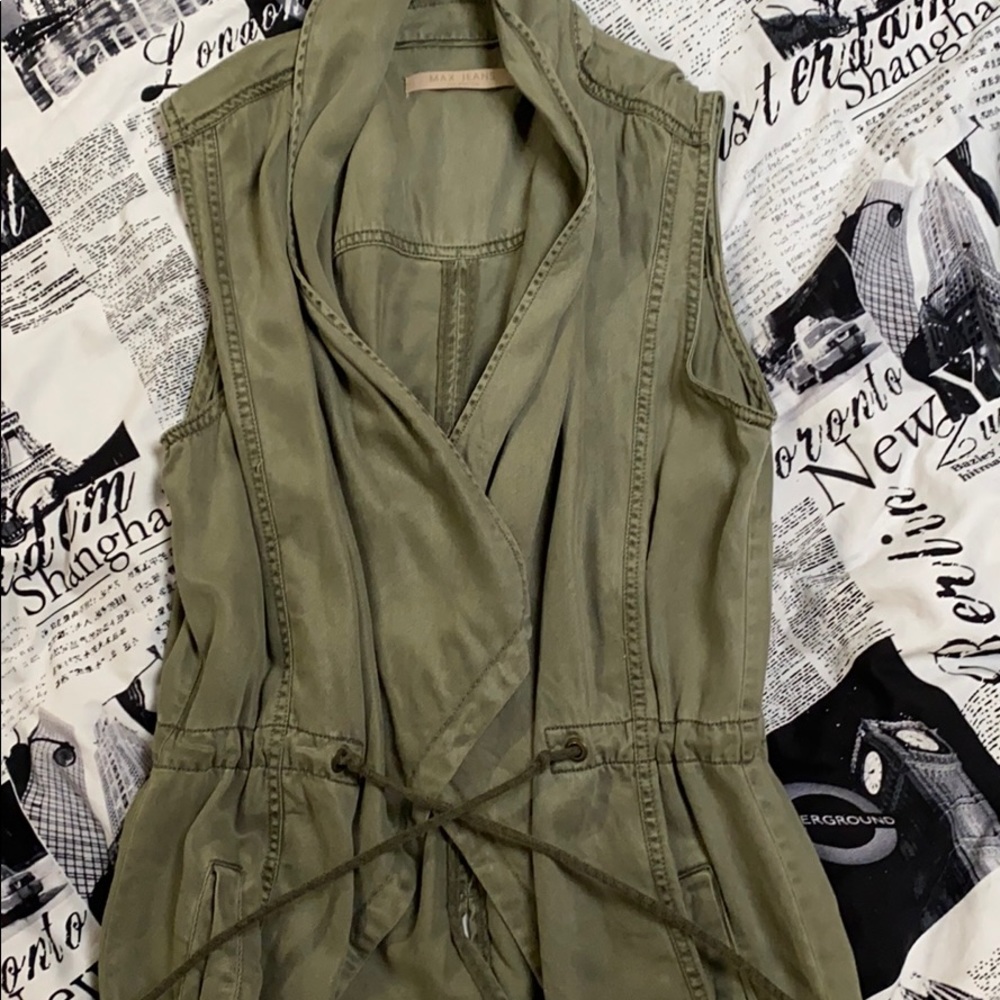 Max Jeans olive vest